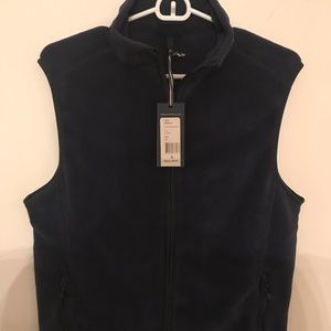 Vineyard Vines Vest Size XS BRAND NEW DARK blue